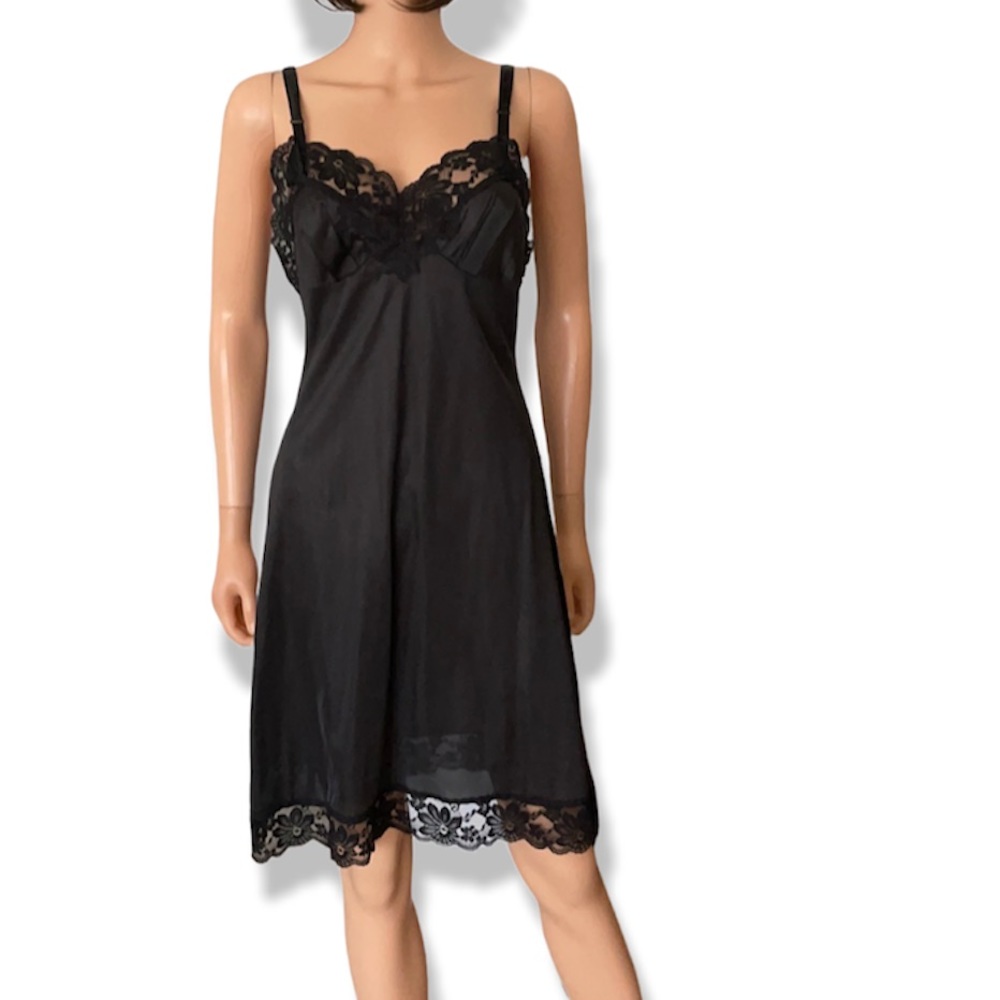 Vintage Lorraine 90’s black lace slip dress